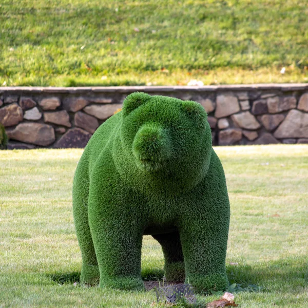 Topiary Park Skulpturer Konstgjord Gräsmatta Gräs — Stockfoto