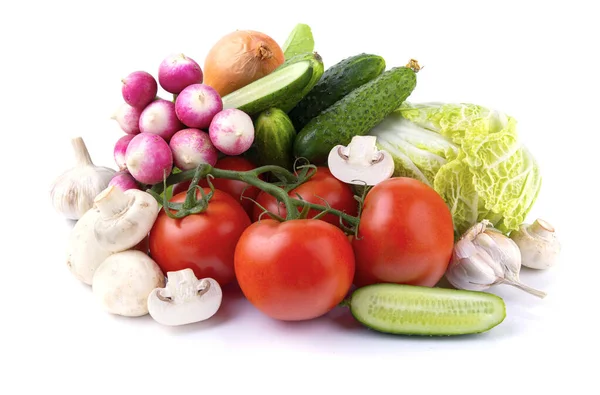 Légumes Frais Appétissants Sur Fond Blanc Isolé Endroit Pour Texte — Photo