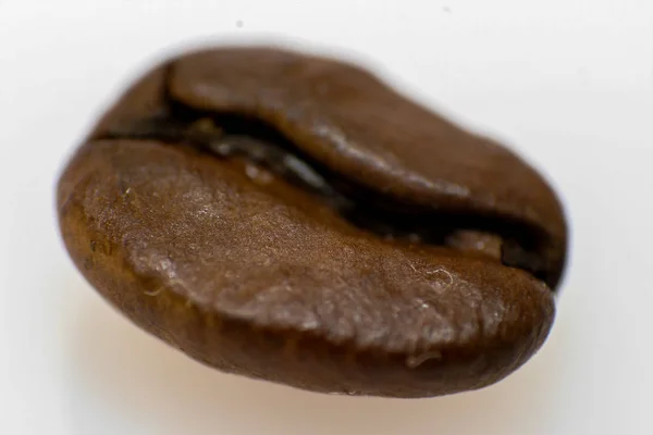 Kaffebönor, beredda av naturliga rostade och rostade — Stockfoto