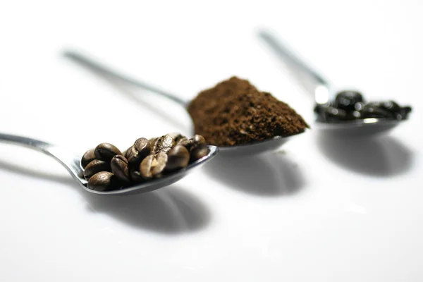 Coffee beans, prepared from natural roast and roasted — Stock Photo, Image
