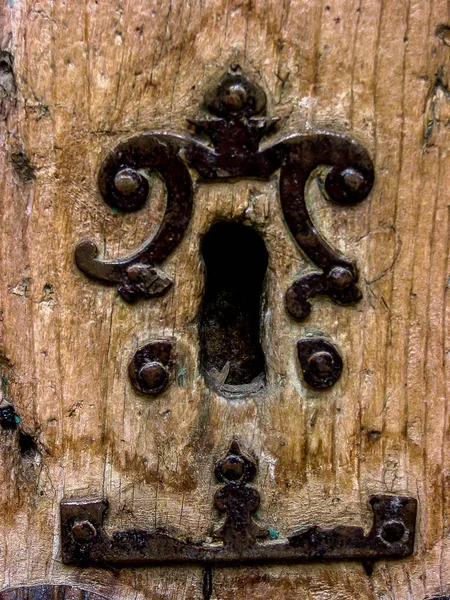 Καταχώρηση μιας παλιάς πόρτας. — Φωτογραφία Αρχείου