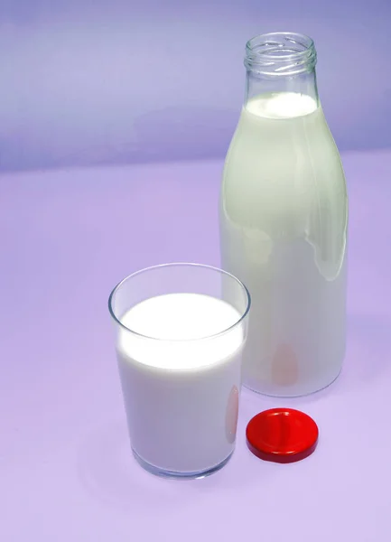 Bottle of milk, cow. — Stock Photo, Image