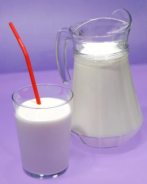 Flasche Milch, Kuh. — Stockfoto