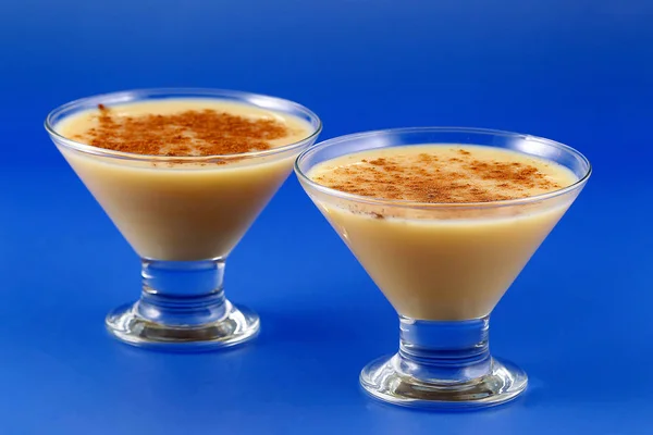 Sobremesa creme, doce e cremosa . — Fotografia de Stock