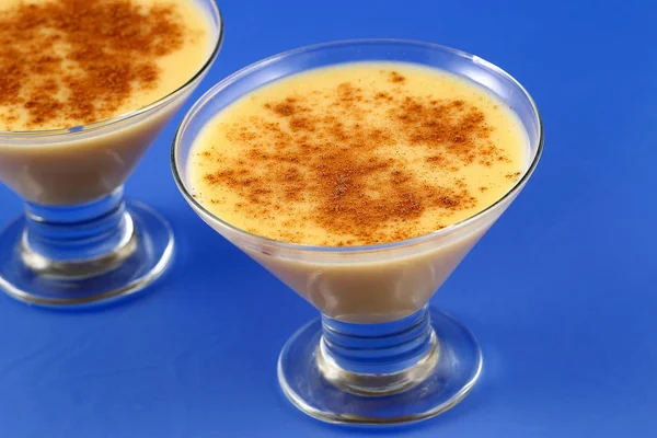 Sobremesa creme, doce e cremosa . — Fotografia de Stock