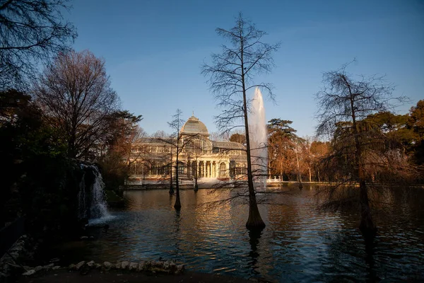 Views of the gardens of the Buen Retiro Park. — Stock Photo, Image