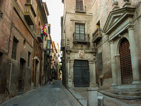 Vista de uma rua em Toledo — Fotografia de Stock