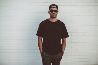 Afrika yakışıklı genç