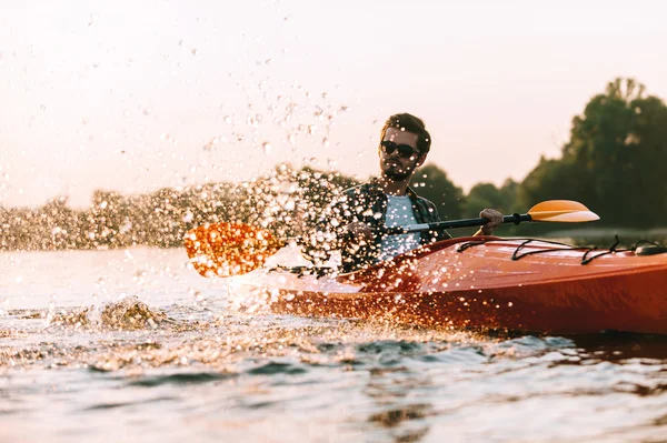 Young man kayaking — Stock Photo, Image