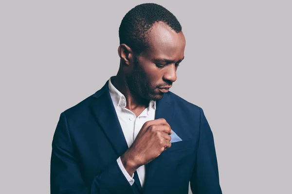 Handsome African man in suit — Stock Photo, Image