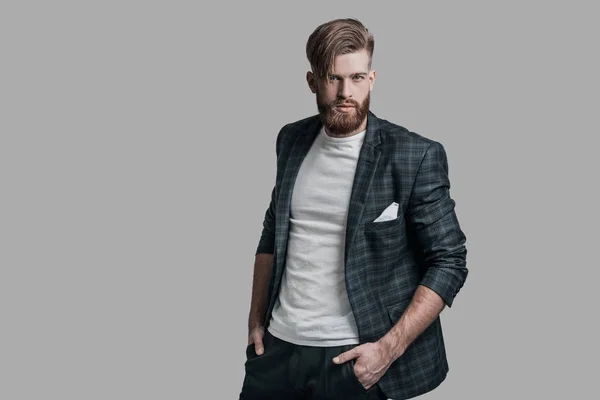 Guapo elegante hombre en chaqueta — Foto de Stock