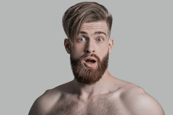 Surprised man with beard — Stock Photo, Image