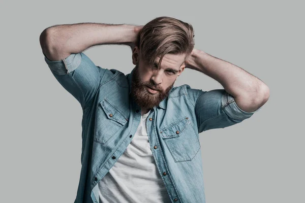 Hombre con estilo con barba —  Fotos de Stock