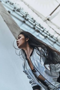 uzun saçlı moda Asyalı kadın