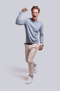 çığlıkları ve el başarı adamım