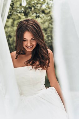 Şehvetli gelin gelinlik