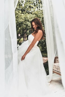 Şehvetli gelin gelinlik