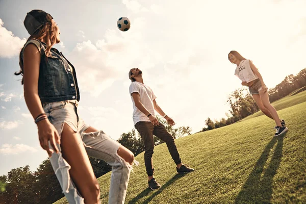 Best friends playing football — Stock Photo, Image