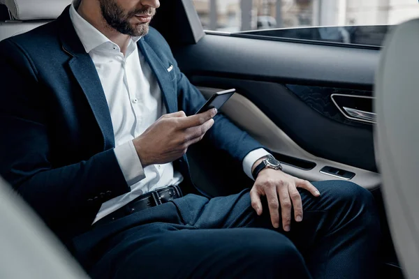 Close Man Suit Holding Smart Phone While Sitting Car — Stock Photo, Image