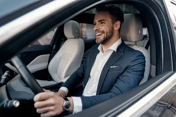 Handsome Young Man Full Suit Smiling While Driving Car — Stock Photo, Image