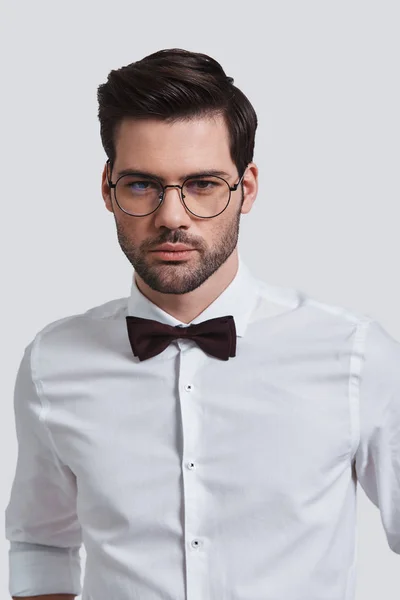 Good Looking Young Man Eye Wear Looking Camera While Standing — Stock Photo, Image