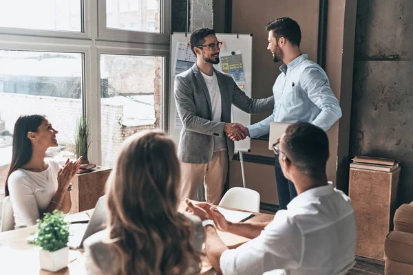 Partners Shaking Hands Modern Office — Stock Photo, Image