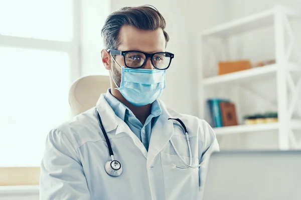 Good Looking Young Man White Lab Coat Protective Mask Working — Stock Photo, Image
