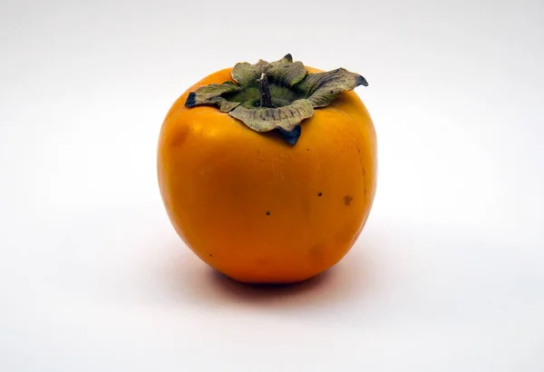 Beyaz arkaplanda meyve portakalı