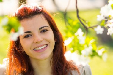 güzel bir gülümseme 