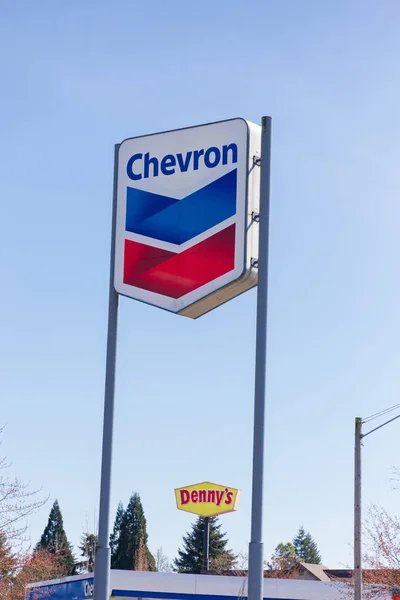 Chevron bensinstation tecken — Stockfoto