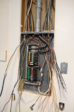 Hizmet değişikliği sırasında elektrik paneli