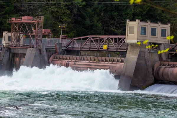 Leaburg Dam Hydroelectric Power — Stock Photo, Image