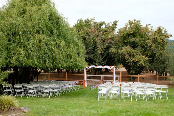 Wedding Venue Chairs and Ceremony Seating — Stock Photo, Image