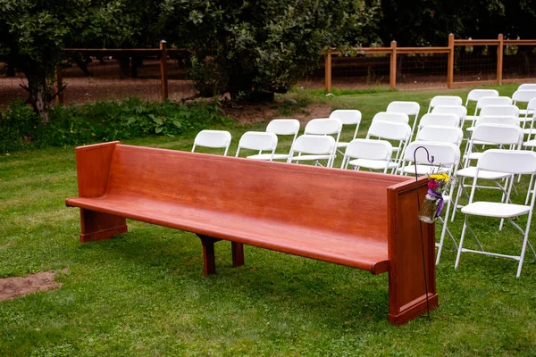 Lieu de mariage Chaises et sièges de cérémonie — Photo