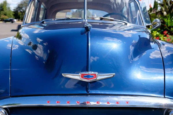 Chevy DeLuxe carro no casamento — Fotografia de Stock