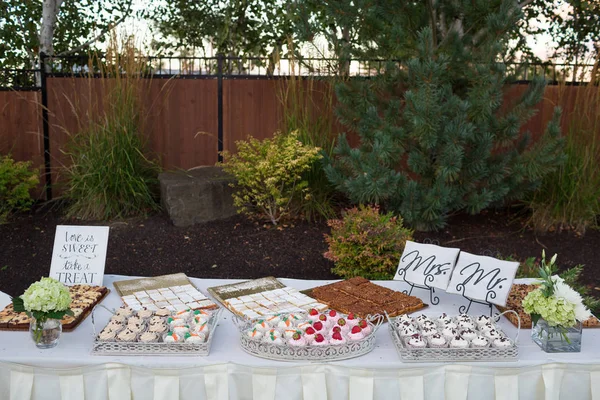 Wedding Reception Dessert Treats — Stock Photo, Image
