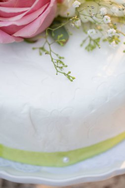 Gönderen düğün pastası Resepsiyon