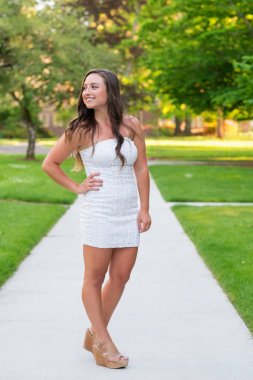 Üniversite Mezuniyet fotoğraf Üniversitesi kampüsünde