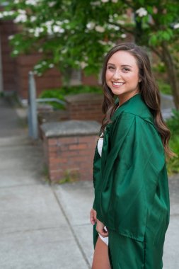 Üniversite Mezuniyet fotoğraf Üniversitesi kampüsünde