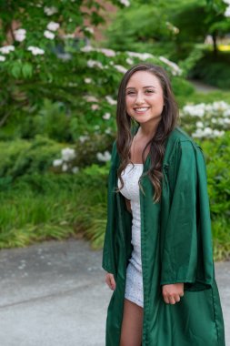 Üniversite Mezuniyet fotoğraf Üniversitesi kampüsünde