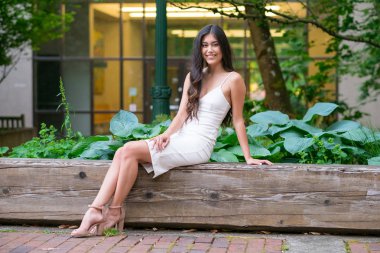 Üniversite Mezuniyet fotoğraf Üniversitesi kampüsünde