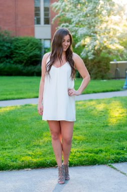 Üniversite mezunu Oregon kampüste