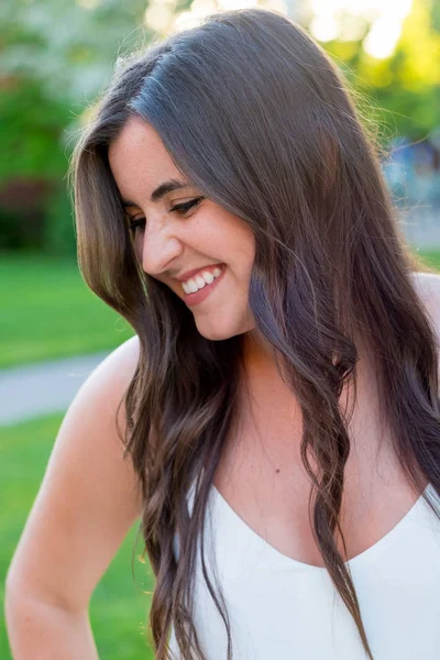 Üniversite mezunu Oregon kampüste