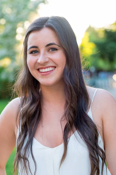 College Grad on Campus in Oregon — Stock Photo, Image