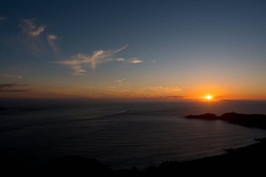 San Francisco Koyu'nda günbatımı