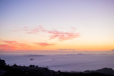 San Francisco Koyu'nda günbatımı
