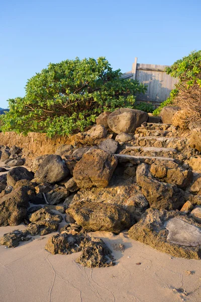 Доступ до громадського пляжу Оаху Гавайських островів — стокове фото