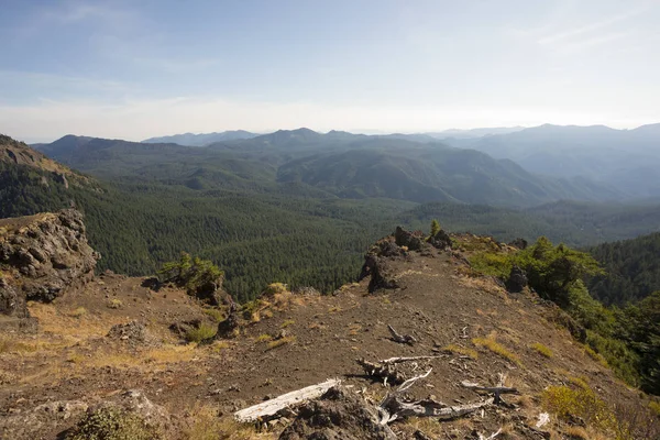 Caminata de montaña de hierro en Oregon — Foto de Stock