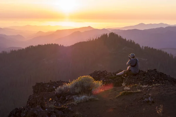 Caminhada de montanha de ferro em Oregon — Fotografia de Stock