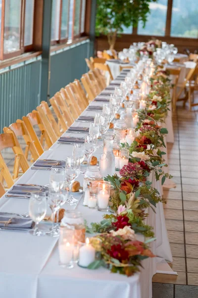 Wedding Reception Table at Winery Wedding — Stock Photo, Image